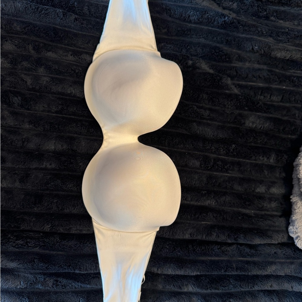 Maidenform Cream Bra
